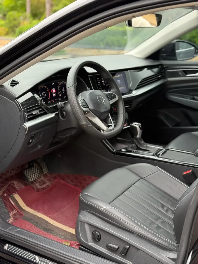 2021 Volkswagen Passat 2.0T 186HP L4 7DCT,autocango,china used car exporter,china ev exporter,chinese used car exporter,chinese used ev exporter