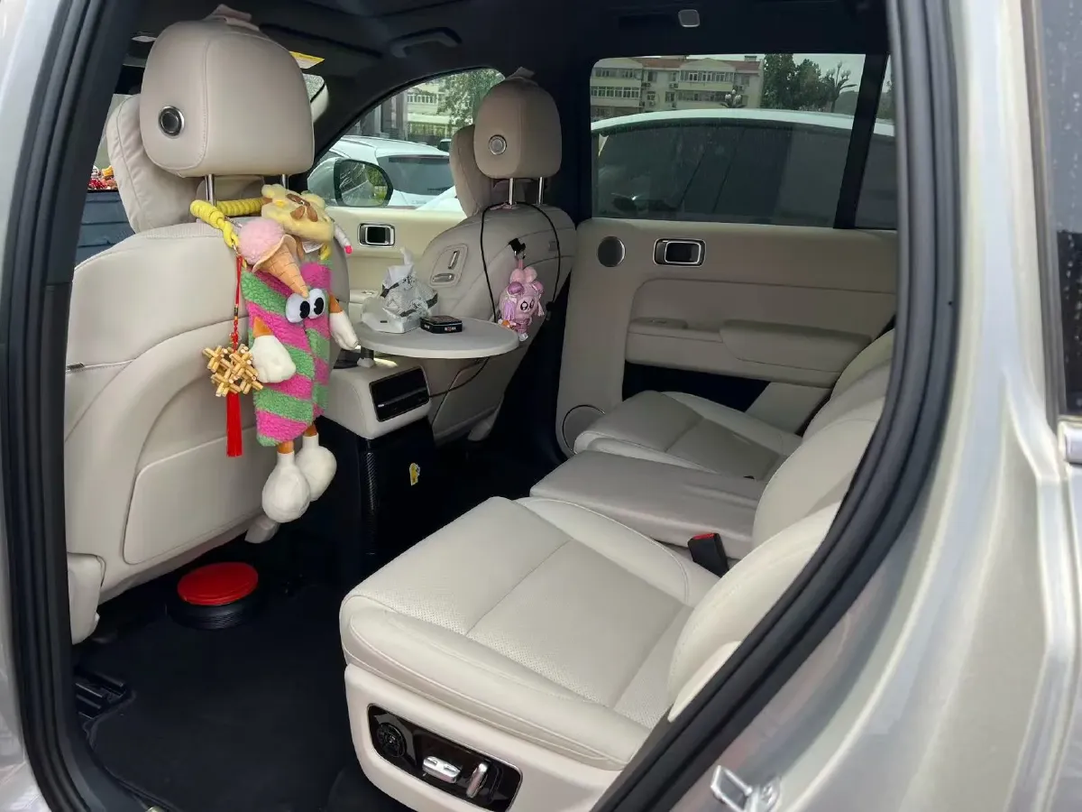 2022 Li L9 Range Extended 154HP REEV 42.6KWH,autocango,china used car exporter,china ev exporter,chinese used car exporter,chinese used ev exporter