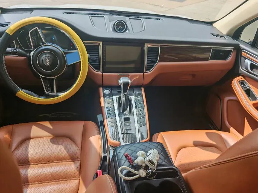 2017 Zotye SR9 2.0T 190HP L4 6DCT,autocango,china used car exporter,china ev exporter,chinese used car exporter,chinese used ev exporter