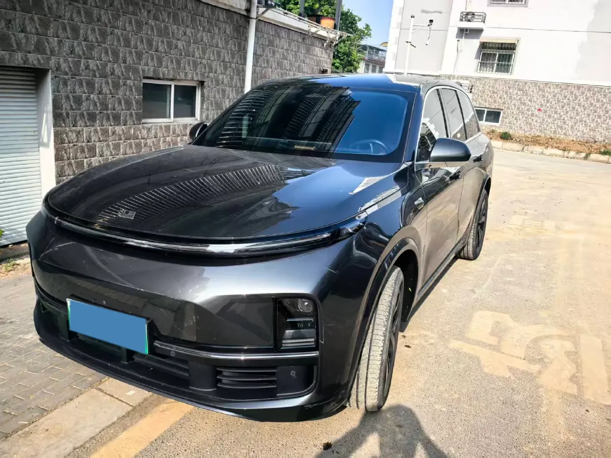 2023 Li L8 Range Extended 154HP REEV 40.9KWH,autocango,china used car exporter,china ev exporter,chinese used car exporter,chinese used ev exporter