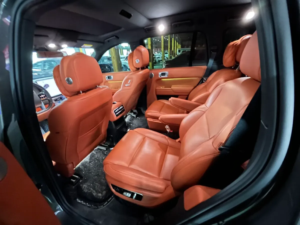 2023 Li L8 Range Extended 154HP REEV 40.9KWH,autocango,china used car exporter,china ev exporter,chinese used car exporter,chinese used ev exporter