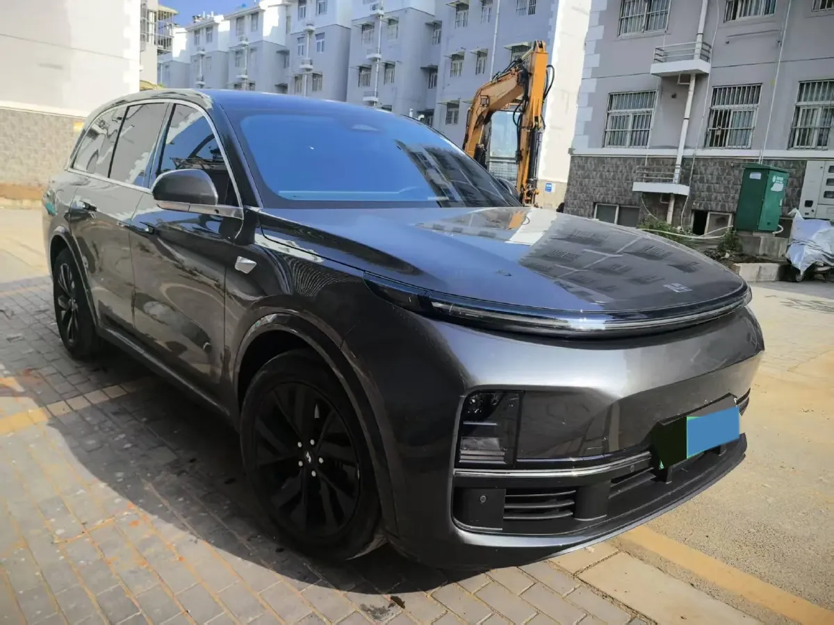 2023 Li L8 Range Extended 154HP REEV 40.9KWH,autocango,china used car exporter,china ev exporter,chinese used car exporter,chinese used ev exporter
