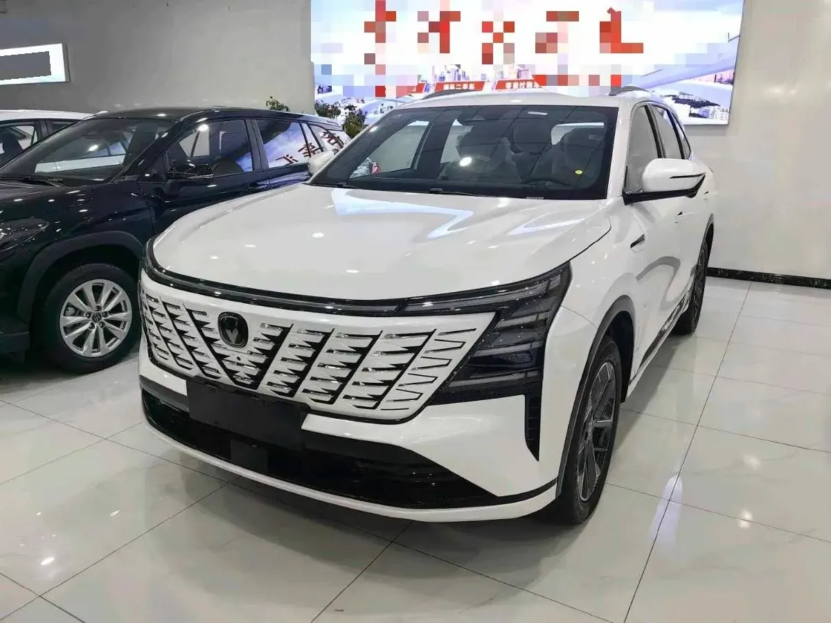 2025 ChangAn CS75 Plus 1.5T 192HP L4 8AT,autocango,china used car exporter,china ev exporter,chinese used car exporter,chinese used ev exporter