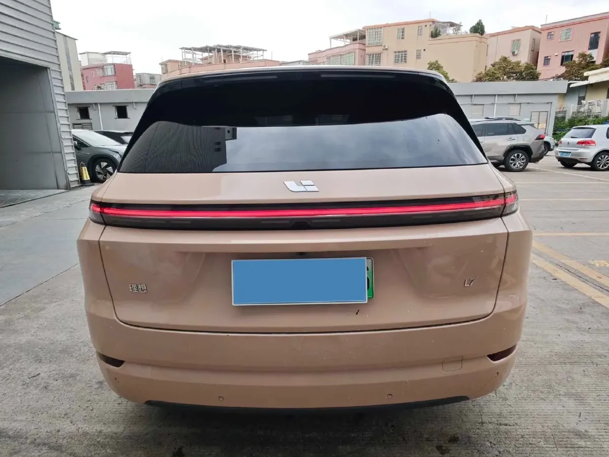 2024 Li L8 Range Extended 154HP REEV 42.8KWH,autocango,china used car exporter,china ev exporter,chinese used car exporter,chinese used ev exporter