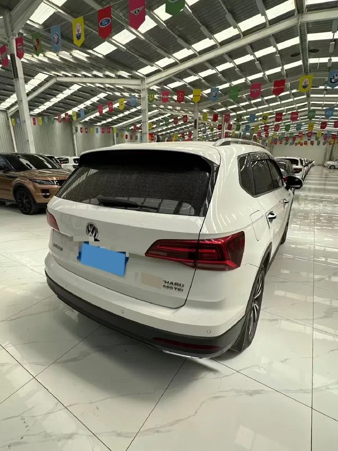 2019 MINI MINI 1.5T 102HP L3 7DCT,autocango,china used car exporter,china ev exporter,chinese used car exporter,chinese used ev exporter