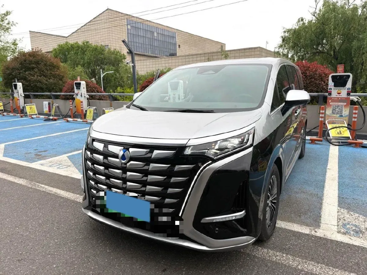 2022 Mercedes-Benz GLC Class 2.0T 197HP L4 9AT,autocango,china used car exporter,china ev exporter,chinese used car exporter,chinese used ev exporter