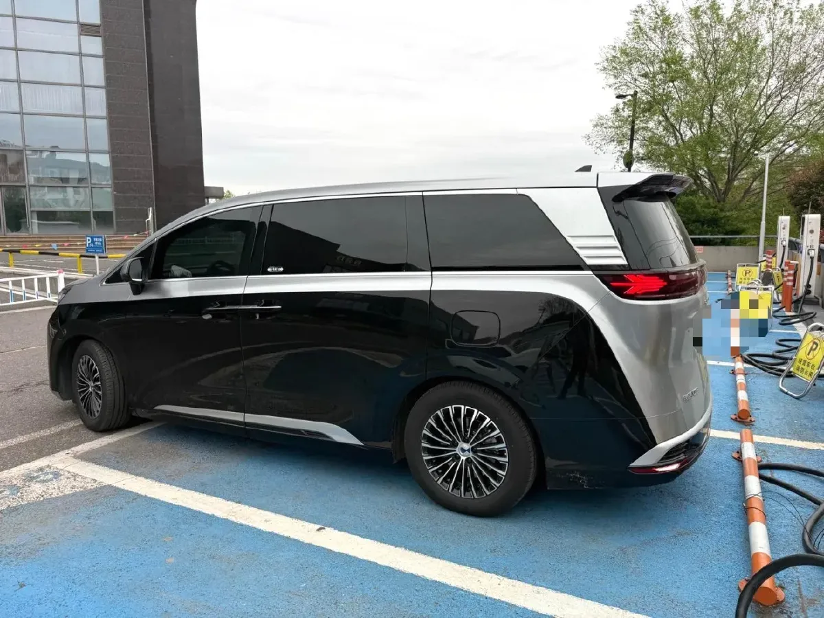 2022 Mercedes-Benz GLC Class 2.0T 197HP L4 9AT,autocango,china used car exporter,china ev exporter,chinese used car exporter,chinese used ev exporter