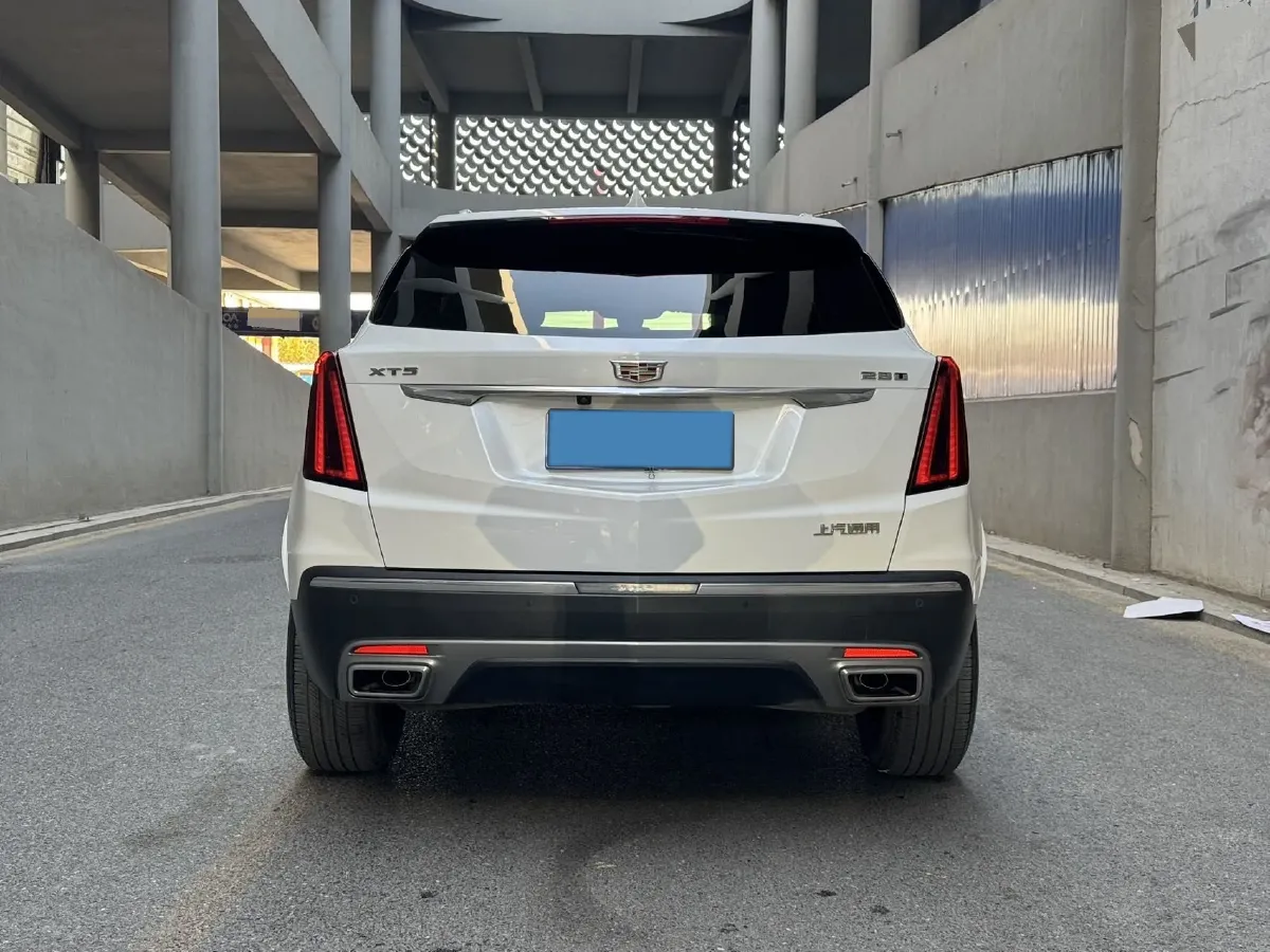 2021 Cadillac XT5 2.0T 237HP L4 9AT,autocango,china used car exporter,china ev exporter,chinese used car exporter,chinese used ev exporter