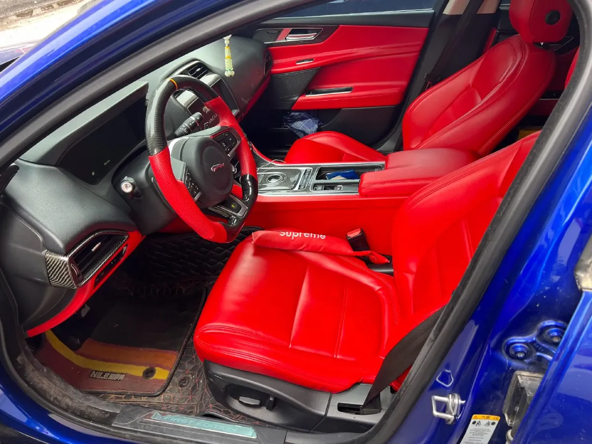 2018 Volkswagen Tiguan L 2.0T 220HP L4 7DCT,autocango,china used car exporter,china ev exporter,chinese used car exporter,chinese used ev exporter