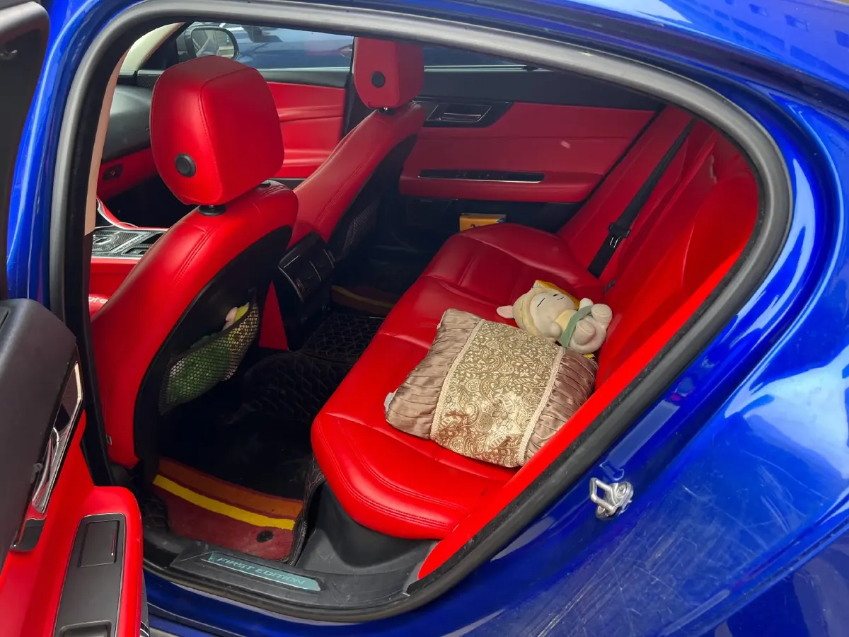 2018 Volkswagen Tiguan L 2.0T 220HP L4 7DCT,autocango,china used car exporter,china ev exporter,chinese used car exporter,chinese used ev exporter