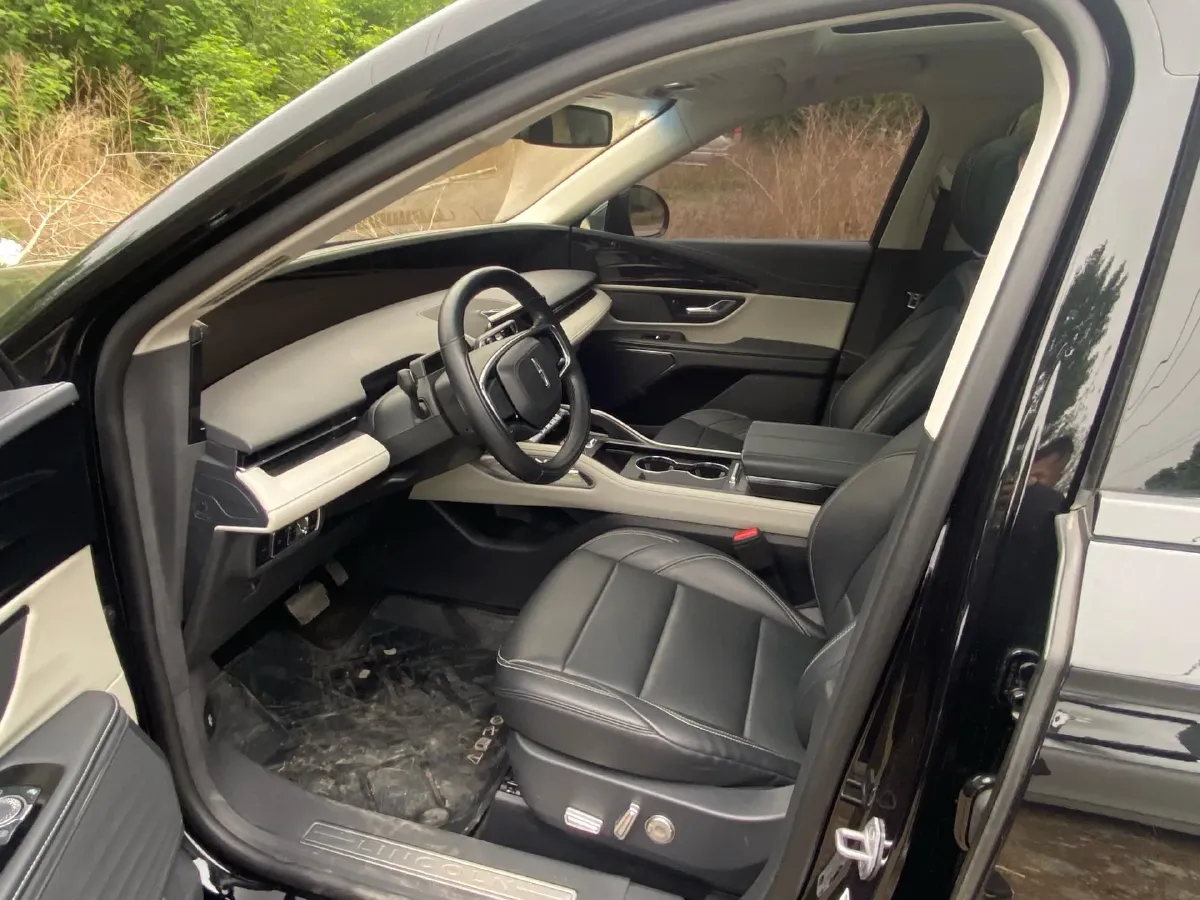 2023 Lincoln Nautilus 2.0T 261HP L4 8AT,autocango,china used car exporter,china ev exporter,chinese used car exporter,chinese used ev exporter