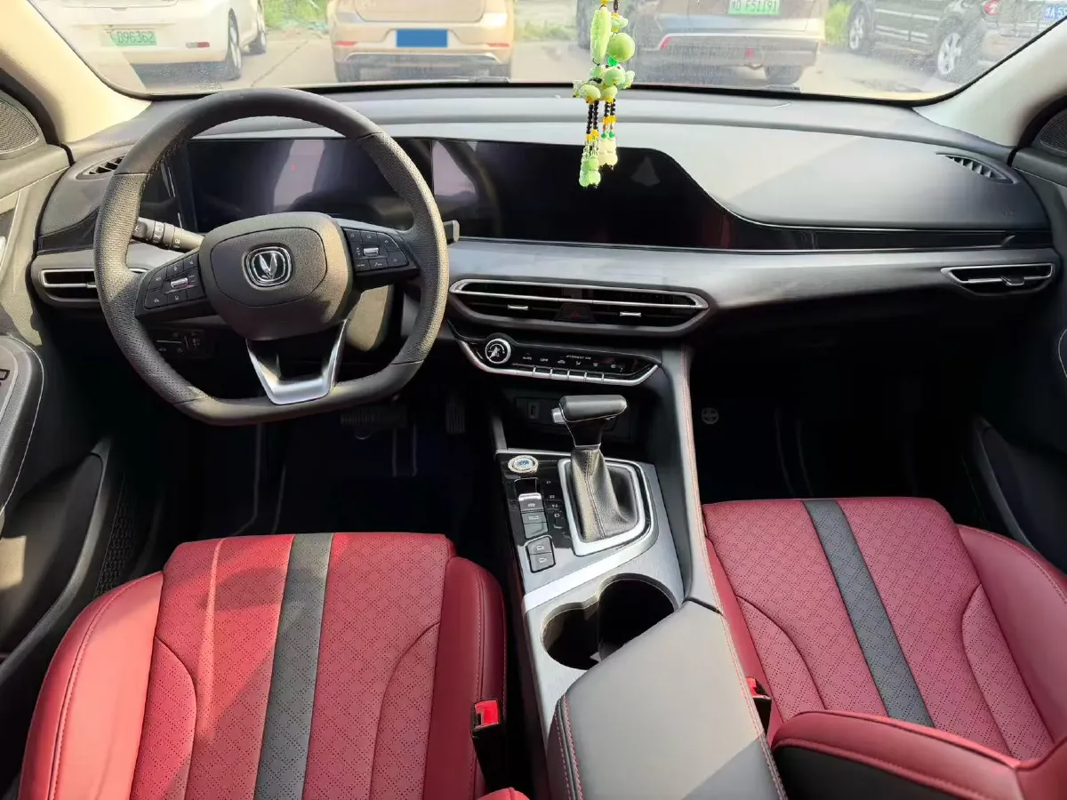 2021 ChangAn Eado 1.4T 160HP L4 7DCT,autocango,china used car exporter,china ev exporter,chinese used car exporter,chinese used ev exporter