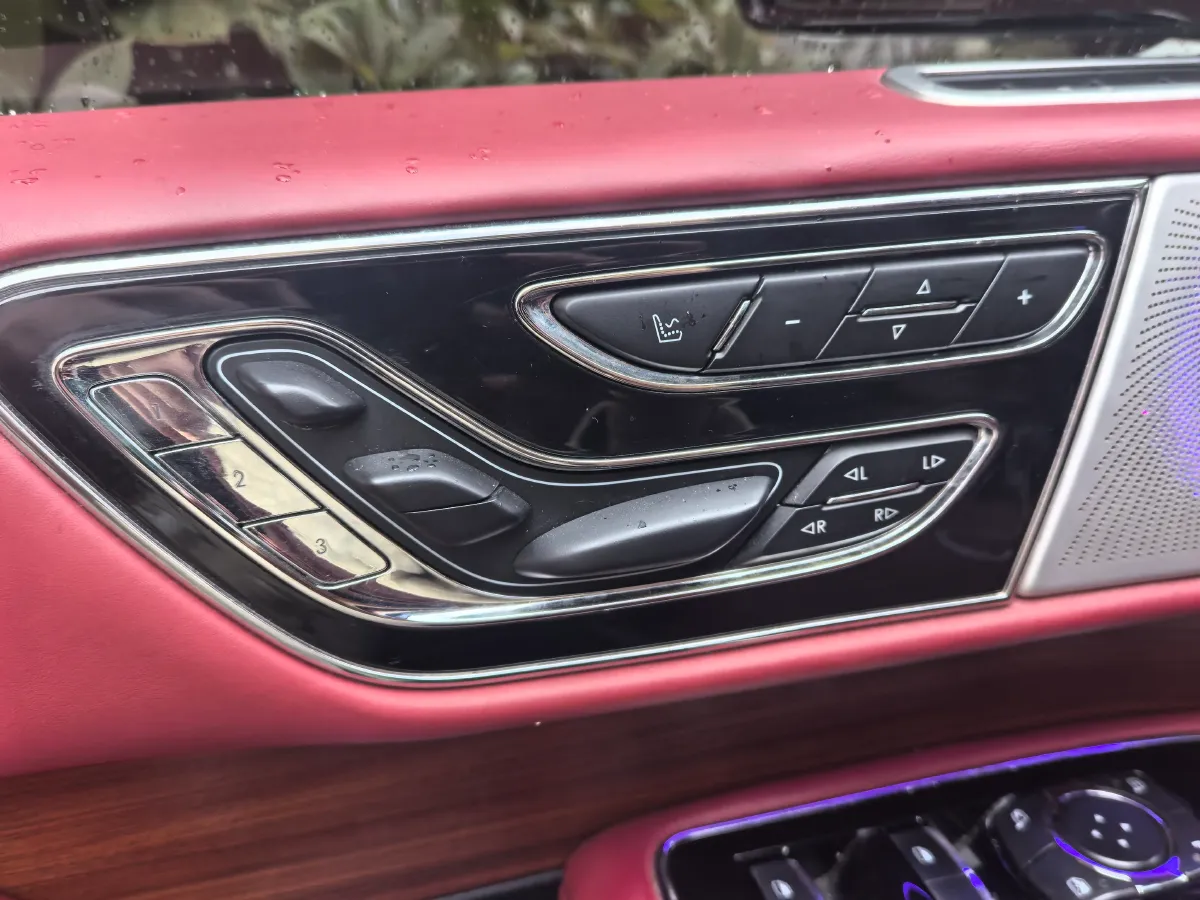 2019 Lincoln Navigator 3.5T 388HP V6 10AT,autocango,china used car exporter,china ev exporter,chinese used car exporter,chinese used ev exporter