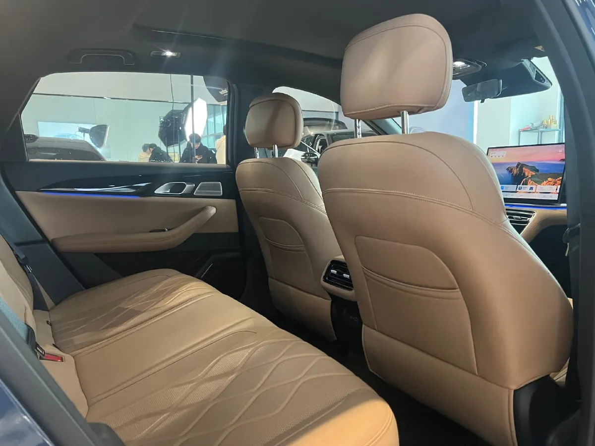 2025 Geely Galaxy A7 1.5L 112HP L4 1DHT PHEV,autocango,china used car exporter,china ev exporter,chinese used car exporter,chinese used ev exporter