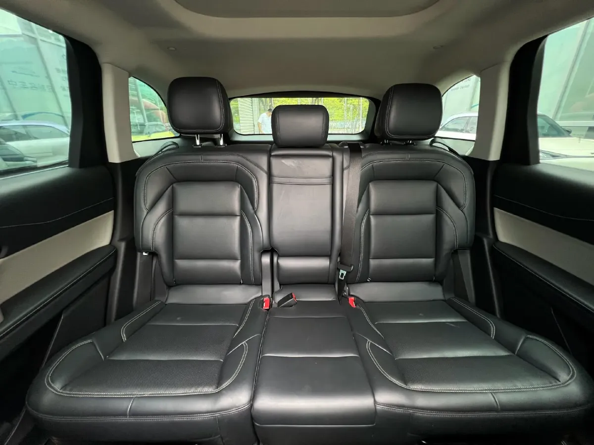 2023 Lincoln Nautilus 2.0T 261HP L4 8AT,autocango,china used car exporter,china ev exporter,chinese used car exporter,chinese used ev exporter