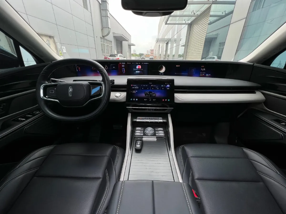 2023 Lincoln Nautilus 2.0T 261HP L4 8AT,autocango,china used car exporter,china ev exporter,chinese used car exporter,chinese used ev exporter