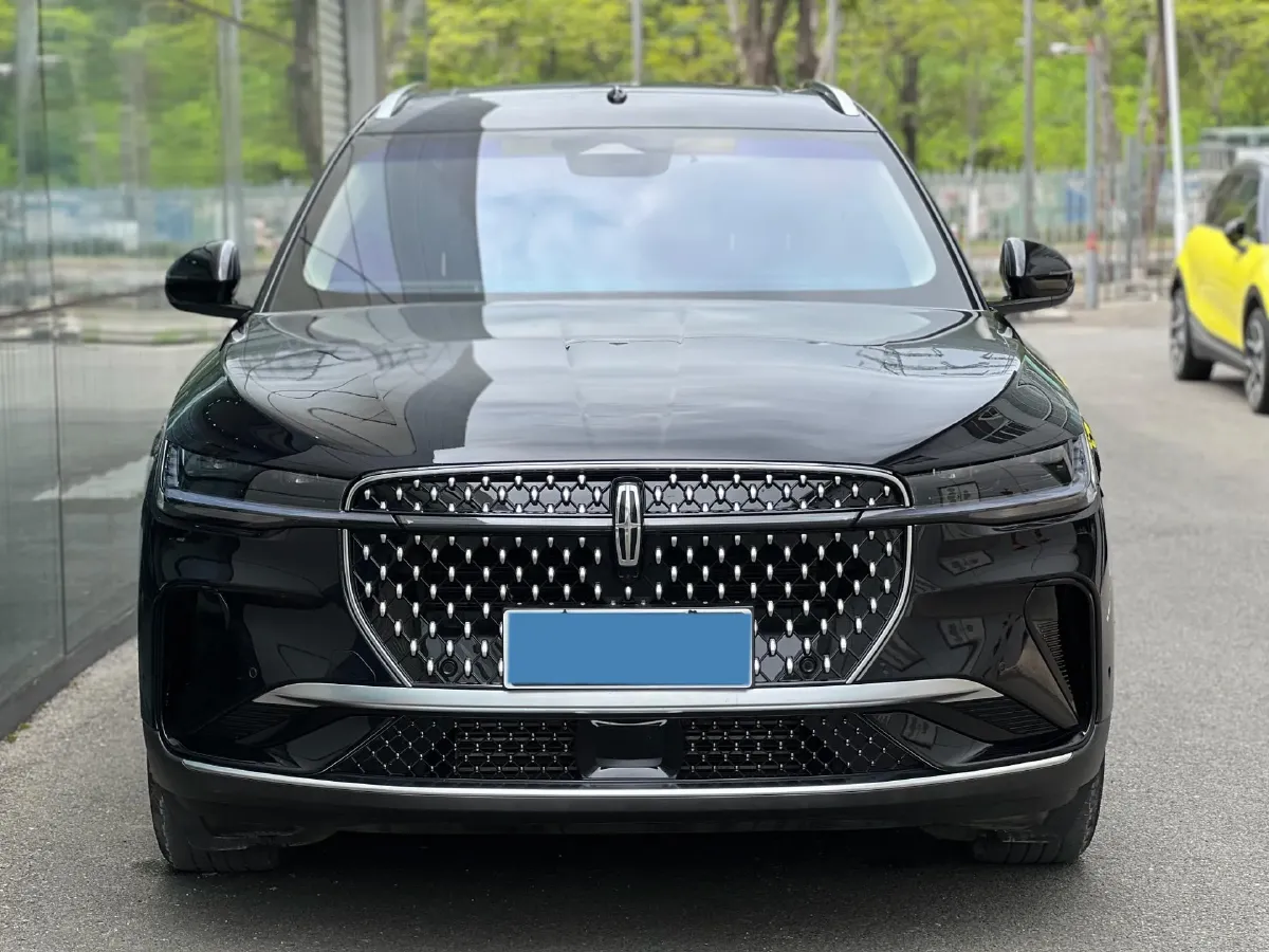 2023 Lincoln Nautilus 2.0T 261HP L4 8AT,autocango,china used car exporter,china ev exporter,chinese used car exporter,chinese used ev exporter