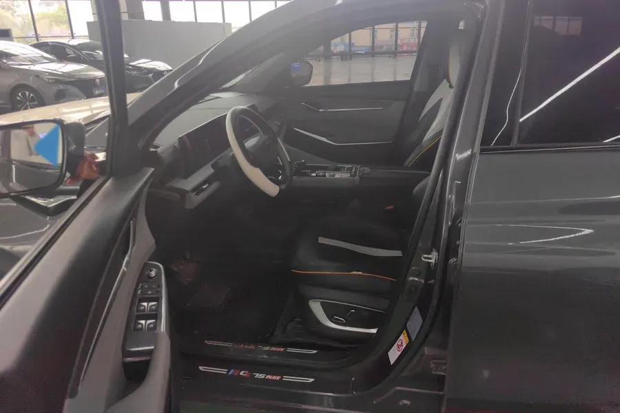 2022 ChangAn CS75 Plus 1.5T 188HP L4 8AT,autocango,china used car exporter,china ev exporter,chinese used car exporter,chinese used ev exporter