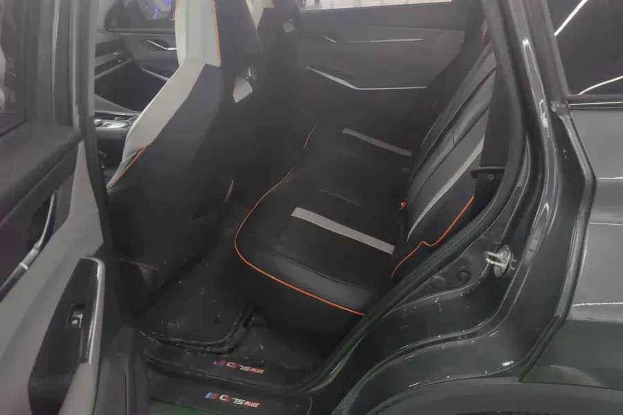 2022 ChangAn CS75 Plus 1.5T 188HP L4 8AT,autocango,china used car exporter,china ev exporter,chinese used car exporter,chinese used ev exporter