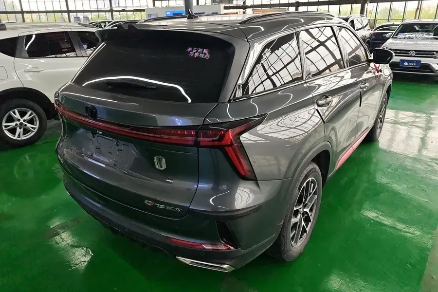 2022 ChangAn CS75 Plus 1.5T 188HP L4 8AT,autocango,china used car exporter,china ev exporter,chinese used car exporter,chinese used ev exporter