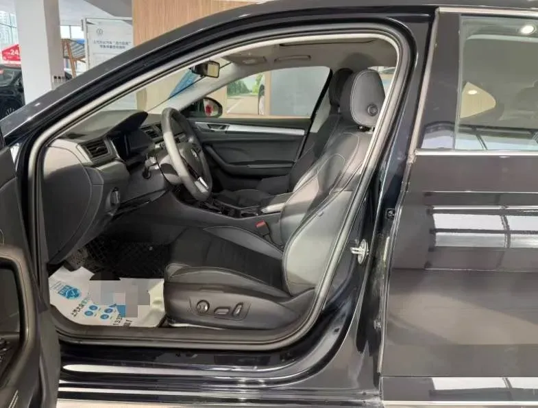 2024 Skoda Superb 1.4T 150HP L4 7DCT,autocango,china used car exporter,china ev exporter,chinese used car exporter,chinese used ev exporter