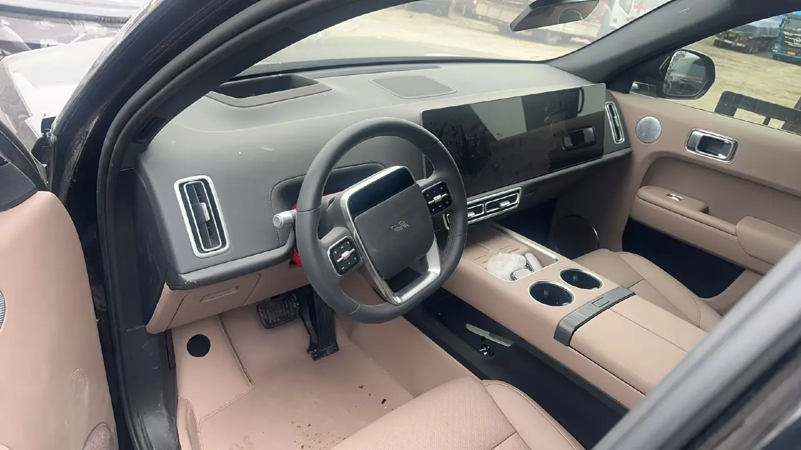 2025 Li L7 Range Extended 154HP REEV,autocango,china used car exporter,china ev exporter,chinese used car exporter,chinese used ev exporter