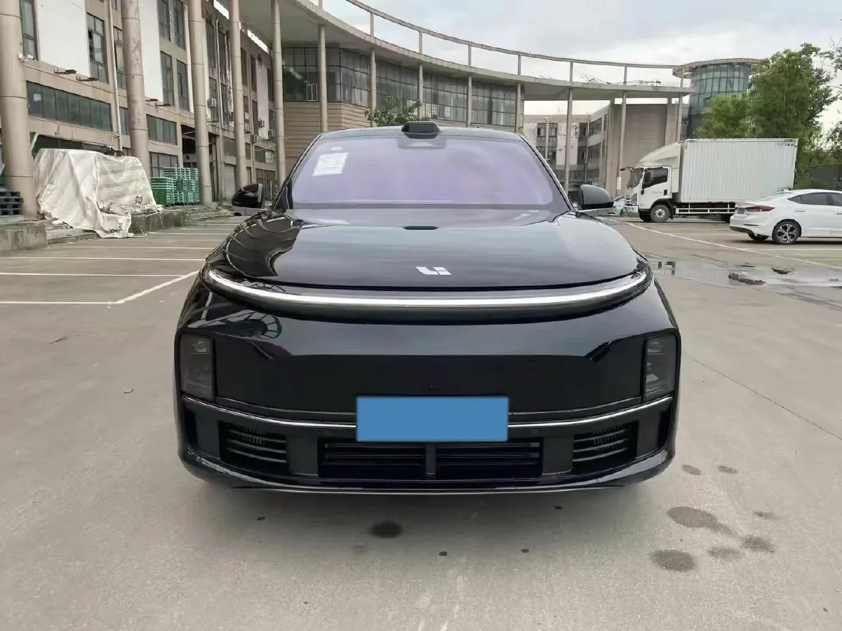 2025 Li L7 Range Extended 154HP REEV,autocango,china used car exporter,china ev exporter,chinese used car exporter,chinese used ev exporter