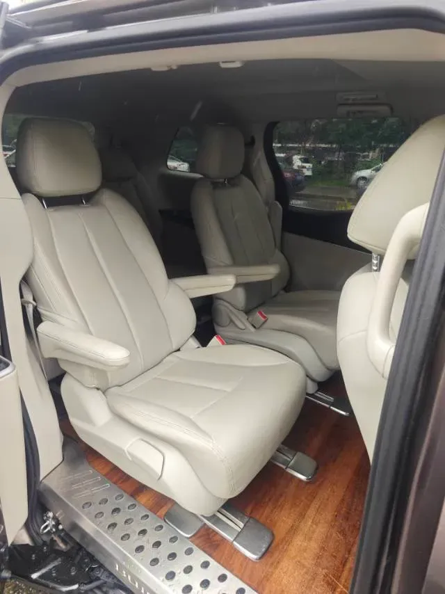 2022 Buick GL8 2.0T 237HP L4 9AT,autocango,china used car exporter,china ev exporter,chinese used car exporter,chinese used ev exporter