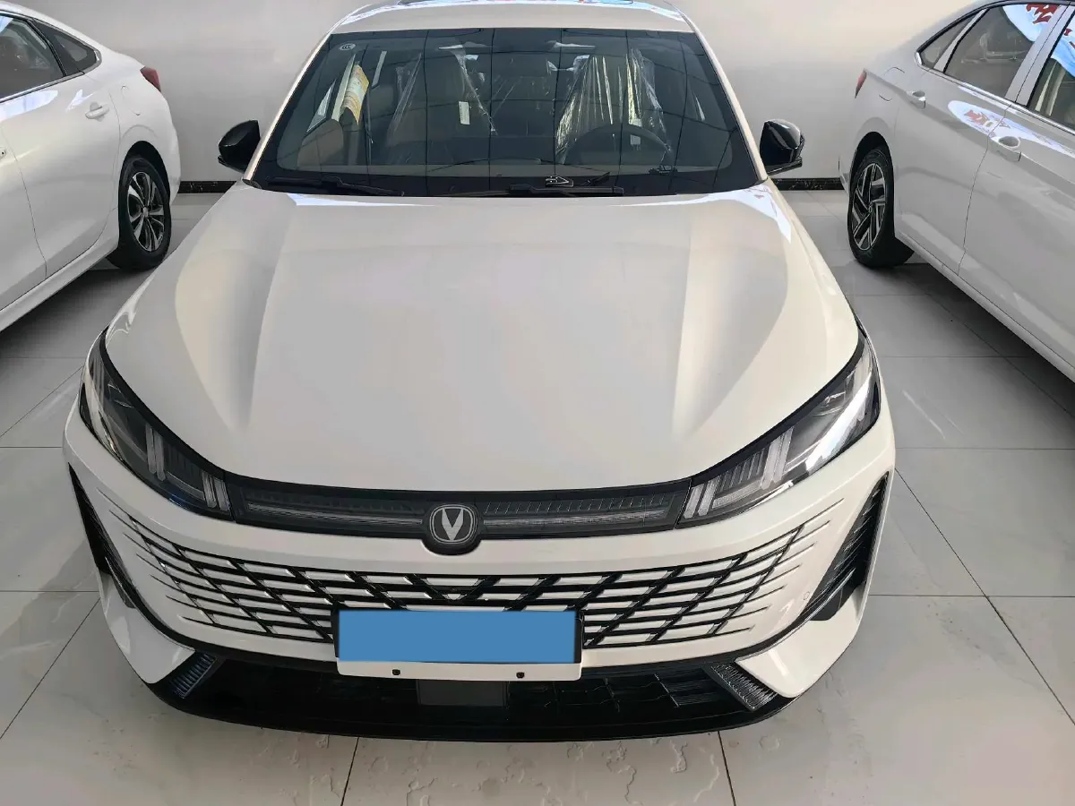 2026 ChangAn Eado 1.5T 192HP L4 7DCT,autocango,china used car exporter,china ev exporter,chinese used car exporter,chinese used ev exporter