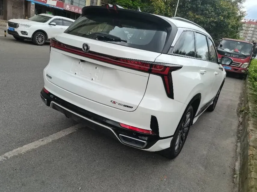 2024 ChangAn CS75 Plus 2.0T 233HP L4 8AT,autocango,china used car exporter,china ev exporter,chinese used car exporter,chinese used ev exporter