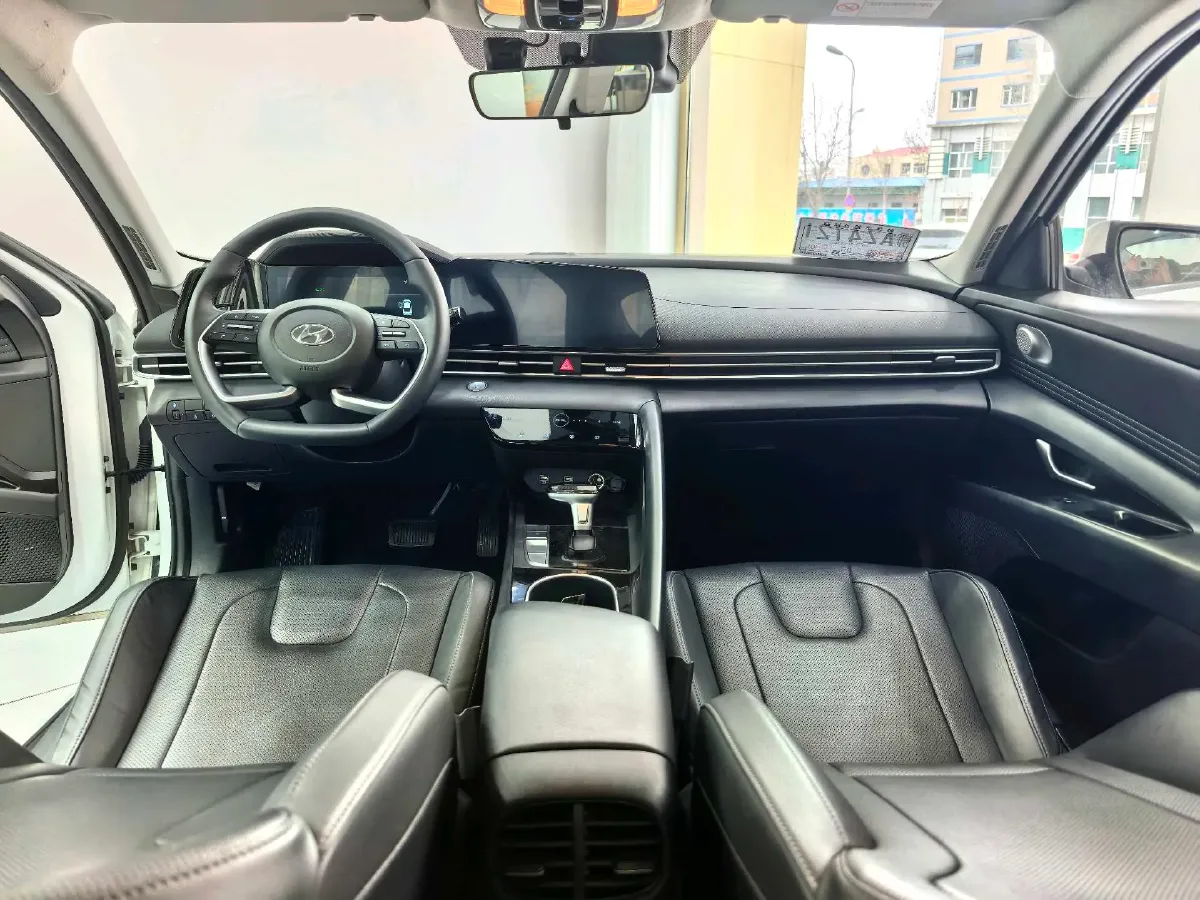 2022 Hyundai Elantra 1.5L 115HP L4 CVT,autocango,china used car exporter,china ev exporter,chinese used car exporter,chinese used ev exporter