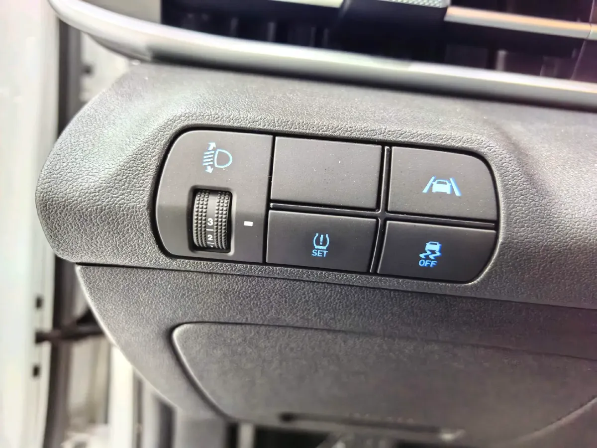 2022 Hyundai Elantra 1.5L 115HP L4 CVT,autocango,china used car exporter,china ev exporter,chinese used car exporter,chinese used ev exporter