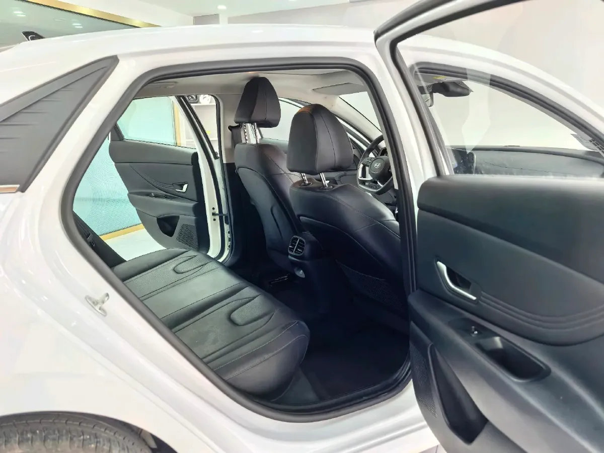 2022 Hyundai Elantra 1.5L 115HP L4 CVT,autocango,china used car exporter,china ev exporter,chinese used car exporter,chinese used ev exporter