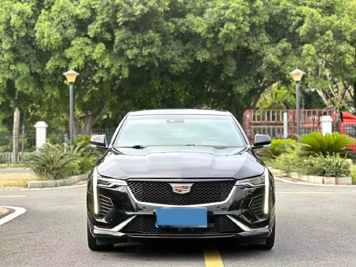 2021 Cadillac CT4 2.0T 237HP L4 8AT,autocango,china used car exporter,china ev exporter,chinese used car exporter,chinese used ev exporter