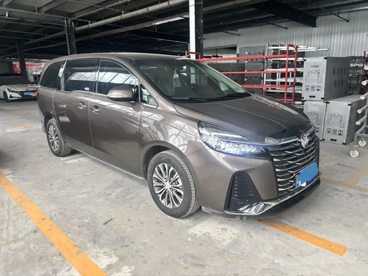 2023 Buick GL8 2.0T 237HP L4 9AT,autocango,china used car exporter,china ev exporter,chinese used car exporter,chinese used ev exporter