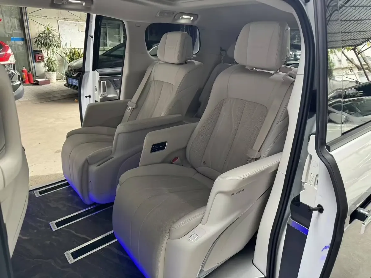 2024 Buick GL8 1.5T 180HP L4 2DHT PHEV 24.4KWH,autocango,china used car exporter,china ev exporter,chinese used car exporter,chinese used ev exporter