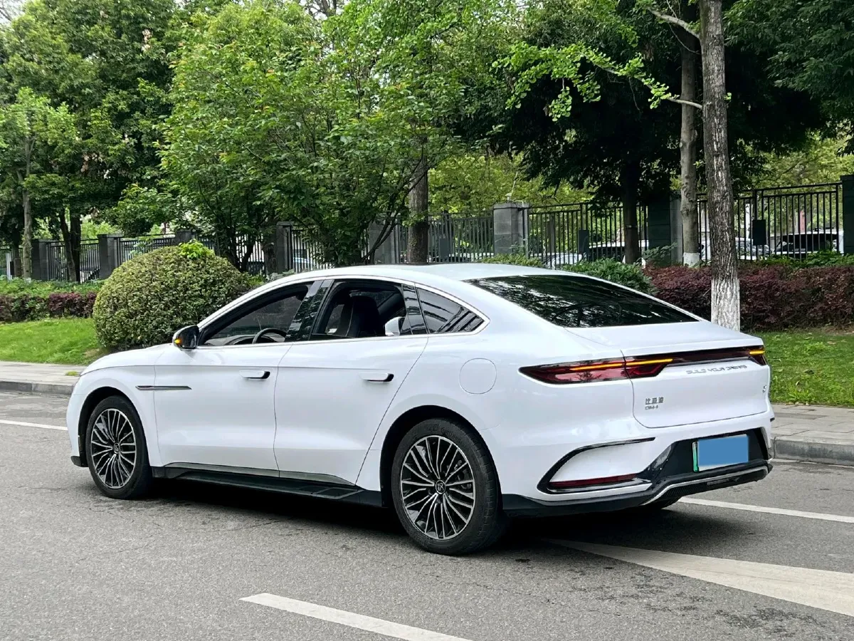 2022 Volkswagen Tiguan L 2.0T 186HP L4 7DCT,autocango,china used car exporter,china ev exporter,chinese used car exporter,chinese used ev exporter