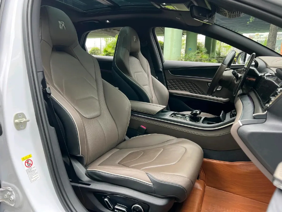 2022 Volkswagen Tiguan L 2.0T 186HP L4 7DCT,autocango,china used car exporter,china ev exporter,chinese used car exporter,chinese used ev exporter