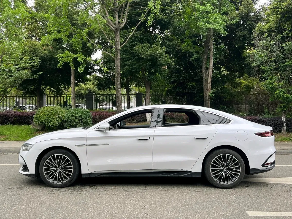 2022 Volkswagen Tiguan L 2.0T 186HP L4 7DCT,autocango,china used car exporter,china ev exporter,chinese used car exporter,chinese used ev exporter