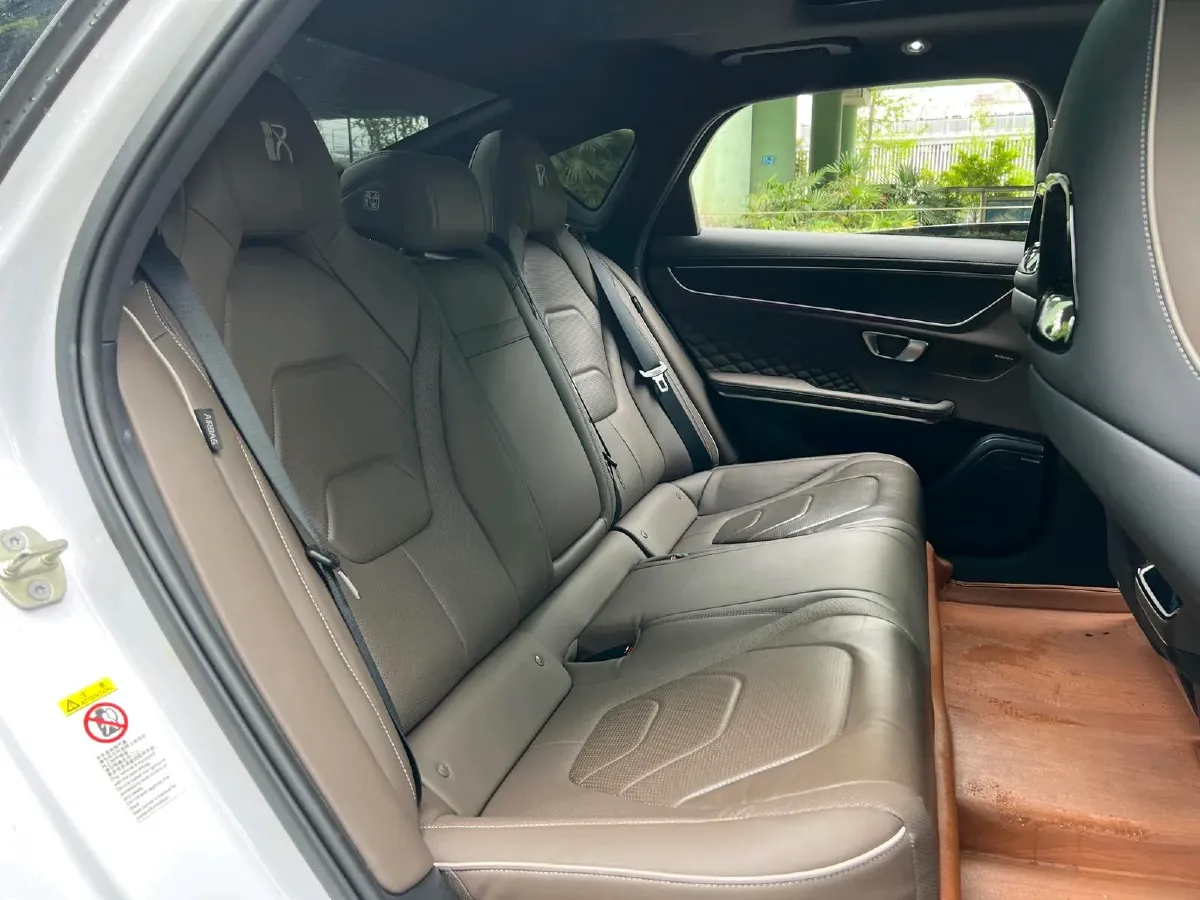 2022 Volkswagen Tiguan L 2.0T 186HP L4 7DCT,autocango,china used car exporter,china ev exporter,chinese used car exporter,chinese used ev exporter