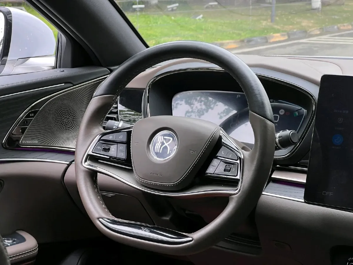 2022 Volkswagen Tiguan L 2.0T 186HP L4 7DCT,autocango,china used car exporter,china ev exporter,chinese used car exporter,chinese used ev exporter