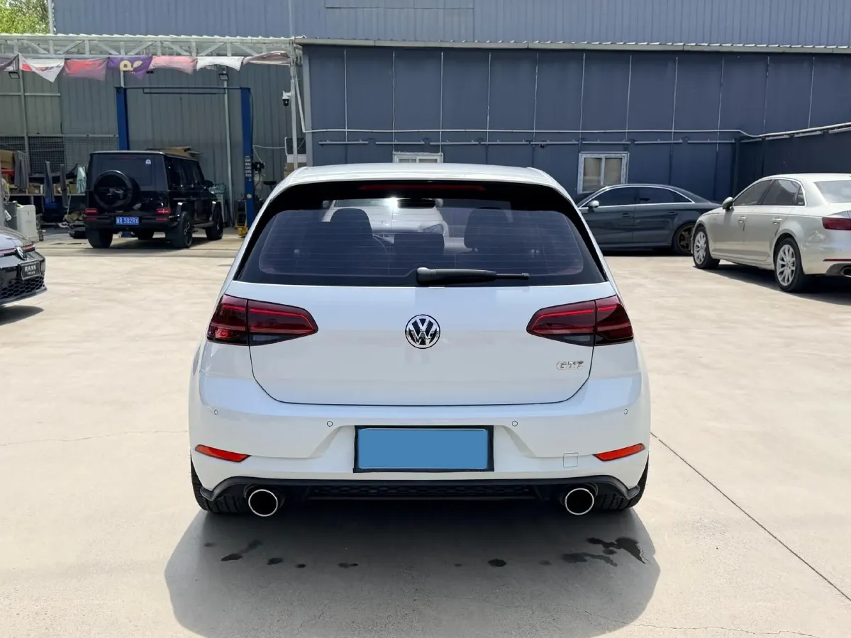 2018 Volkswagen GolfGTI 2.0T 220HP L4 7DCT,autocango,china used car exporter,china ev exporter,chinese used car exporter,chinese used ev exporter