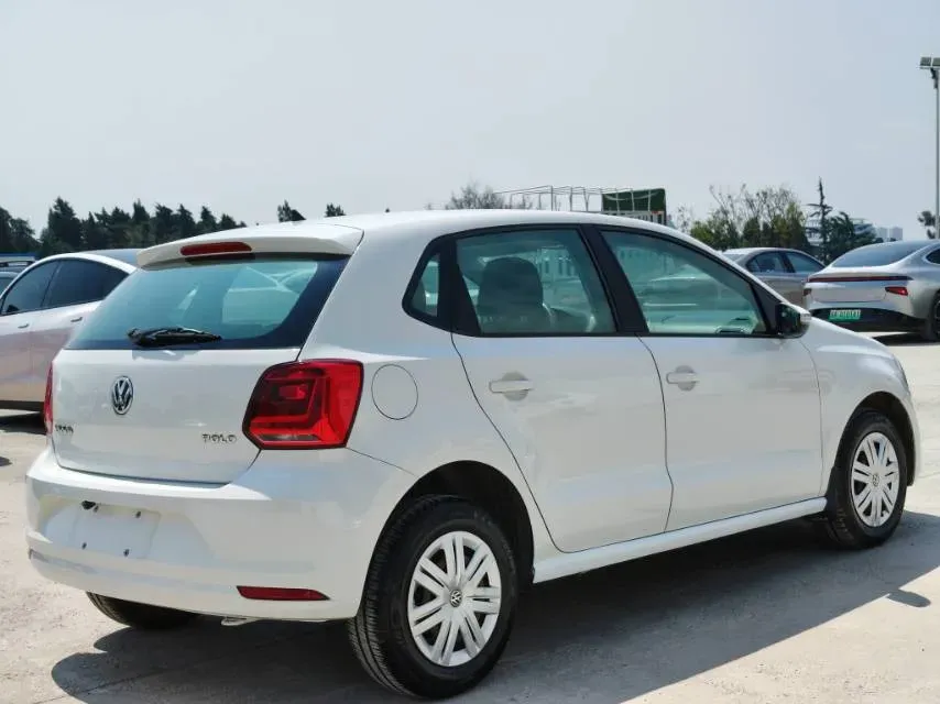 2016 Volkswagen Polo 1.4L 90HP L4 5MT,autocango,china used car exporter,china ev exporter,chinese used car exporter,chinese used ev exporter