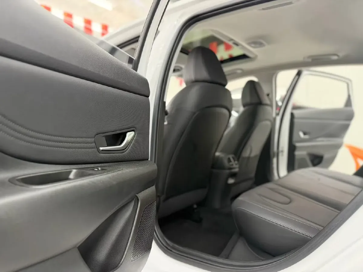 2021 Hyundai Elantra 1.5L 115HP L4 CVT,autocango,china used car exporter,china ev exporter,chinese used car exporter,chinese used ev exporter