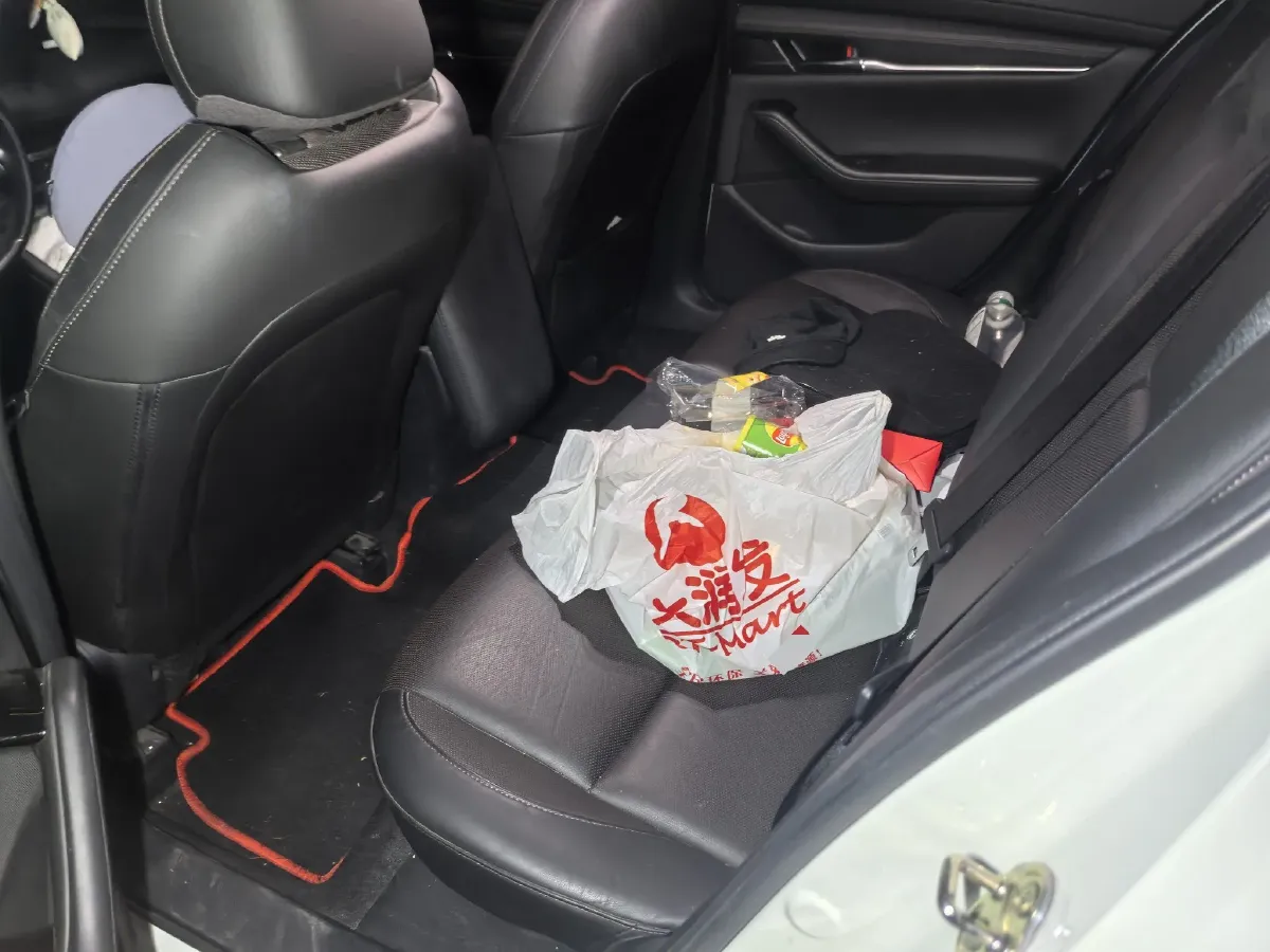 2020 Mazda 3 Axela 2.0L 158HP L4 6AT,autocango,china used car exporter,china ev exporter,chinese used car exporter,chinese used ev exporter