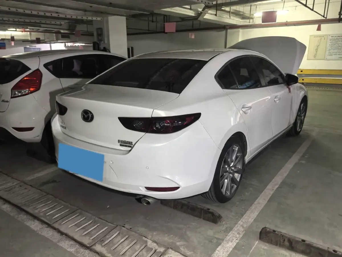 2020 Mazda 3 Axela 2.0L 158HP L4 6AT,autocango,china used car exporter,china ev exporter,chinese used car exporter,chinese used ev exporter