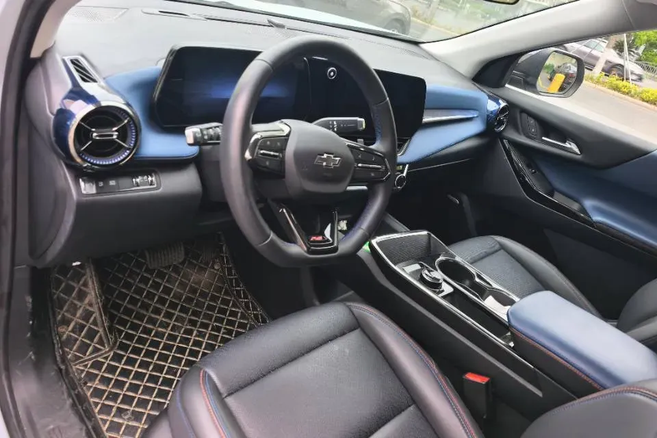 2024 Chevrolet EquinoxPlus 1.5T 180HP L4 2DHT PHEV 16.5KWH,autocango,china used car exporter,china ev exporter,chinese used car exporter,chinese used ev exporter