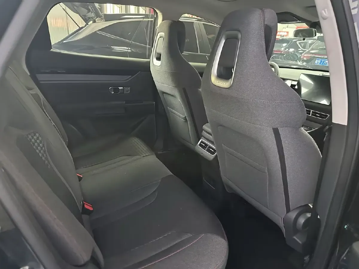 2025 Jetour DASHING 1.5T 156HP L4 6DCT,autocango,china used car exporter,china ev exporter,chinese used car exporter,chinese used ev exporter