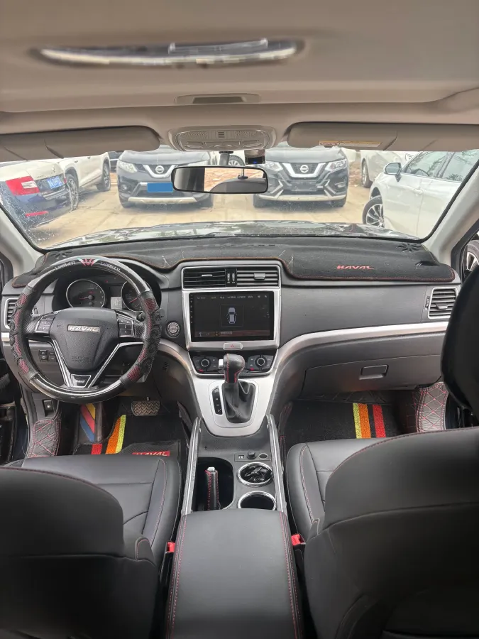2019 Haval M6 1.5T 150HP L4 7DCT,autocango,china used car exporter,china ev exporter,chinese used car exporter,chinese used ev exporter