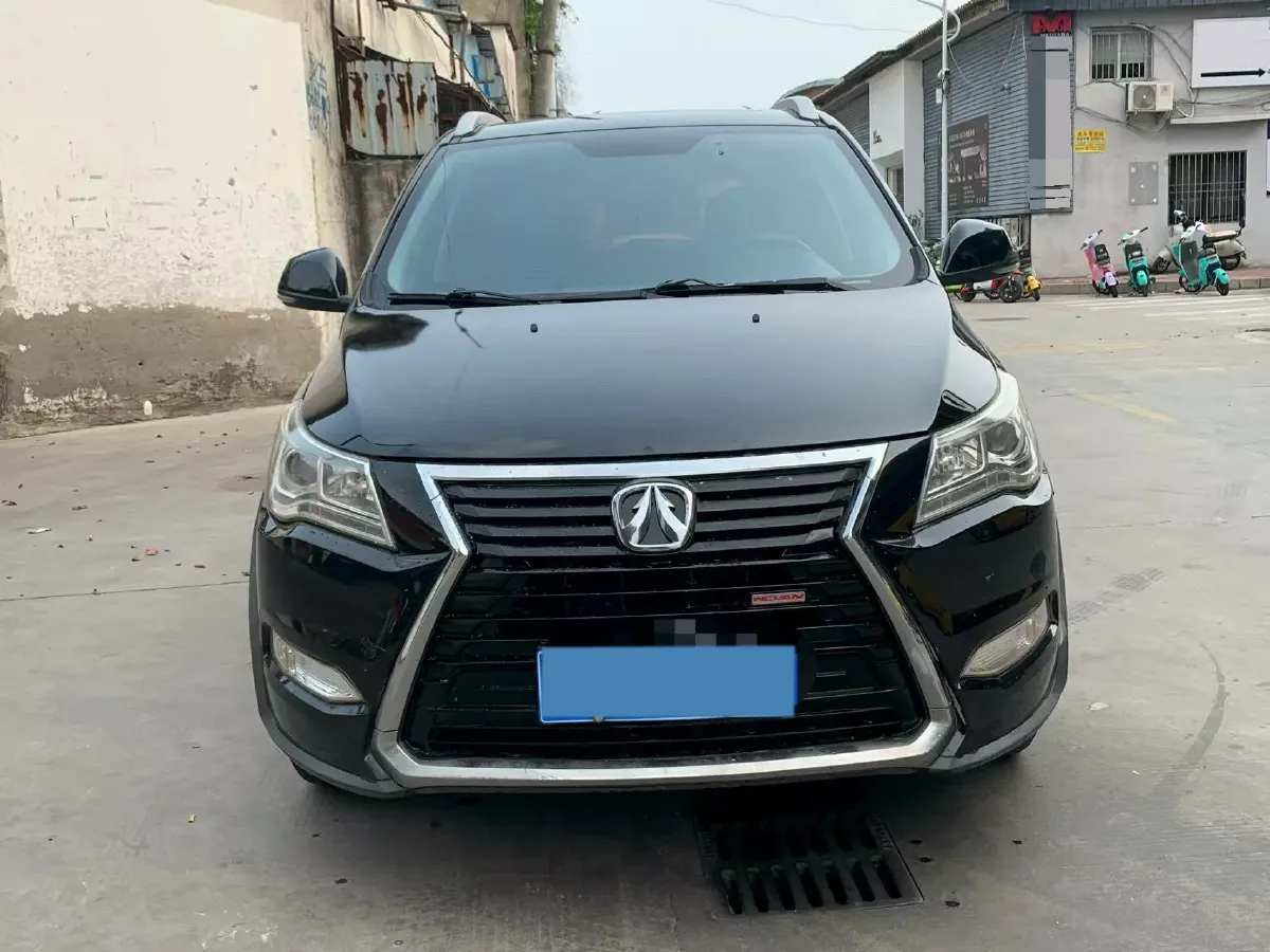 2017 BAIC WeiWang M50F 1.5L 116HP L4 5MT,autocango,china used car exporter,china ev exporter,chinese used car exporter,chinese used ev exporter